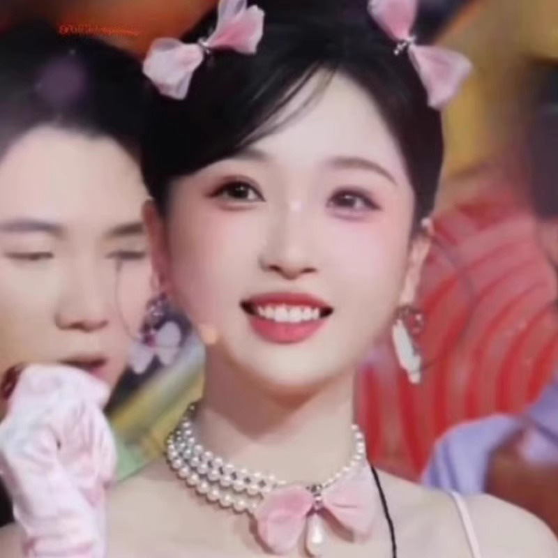 虞书欣同款粉色蝴蝶结发夹高级感精致可爱甜美鸭嘴夹头饰2025新款详情8