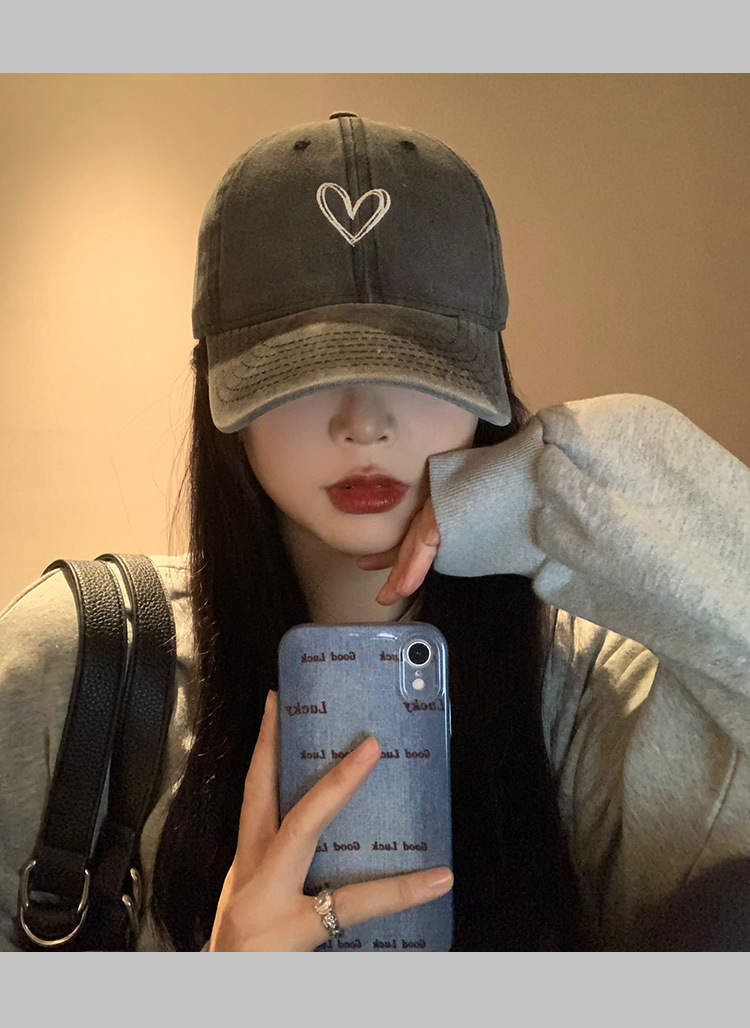 Washed denim baseball cap for women, retro and versatile to show off your face, small heart-shaped baseball cap, big head, wide brim, grey hat pic 6