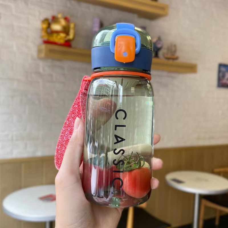 The new summer model of the Strawberry Life Portable Cup features a one-button press with a pop-up lid. The capacity is selectable and it comes with a portable handle pic 17