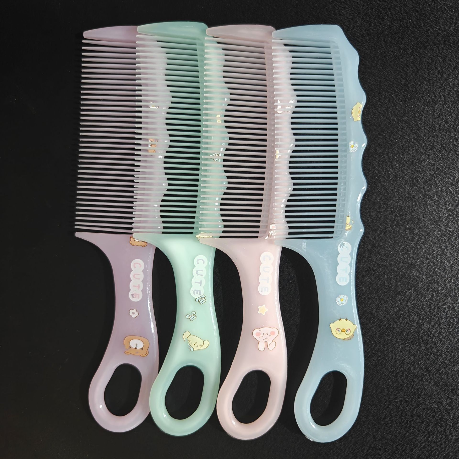 【 Zone 3-11 】ED88 combs 20/ pack 960/ piece ED88 combs, new candy-colored combs for adults and students, colorful combs as gifts, wholesale 1 yuan pic 2