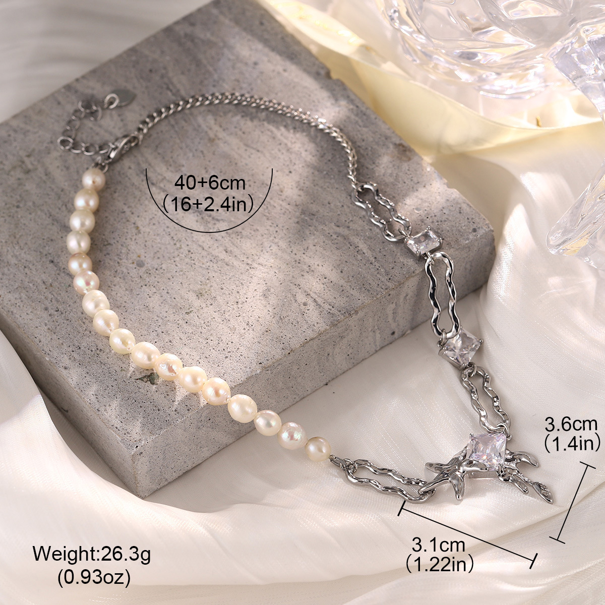 The new heart-shaped bow collarbone chain is a niche retro necklace that is versatile for summer, exuding a sense of high-end luxury and a light fragrance style pic 46