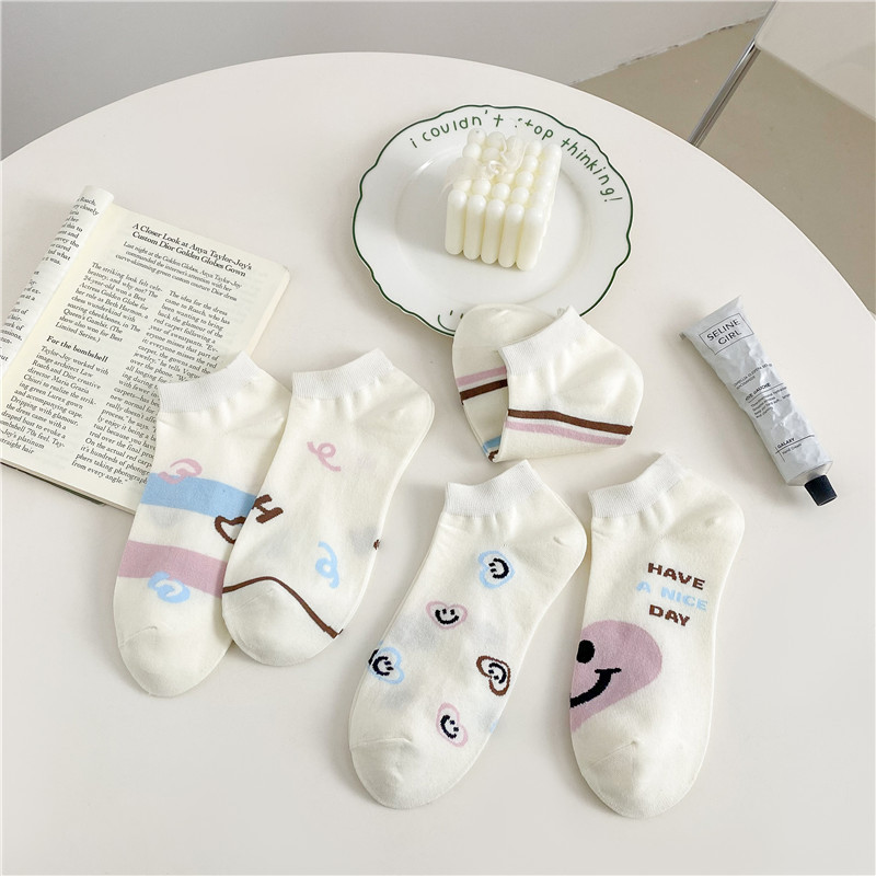 袜子女 夏季薄款女船袜ins潮日系卡通可爱笑脸字母女短袜现货批发详情3
