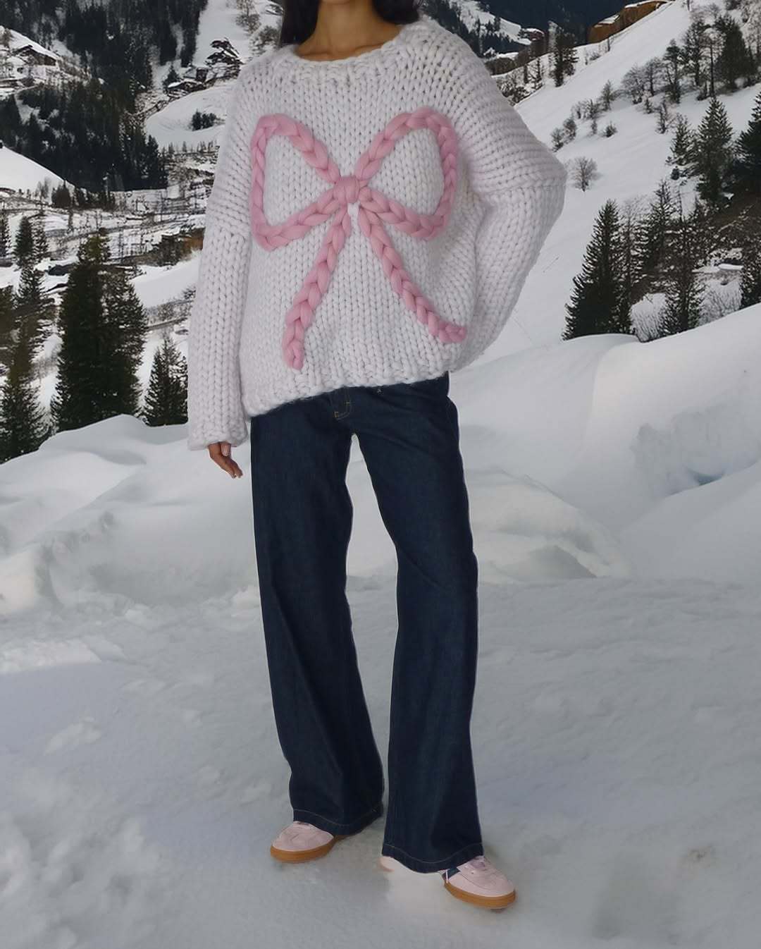 2025 Foreign trade Europe and America Autumn and winter sweater for women, Amazon cross-border loose round-neck hand-cranked embroidered bow pullover pic 4