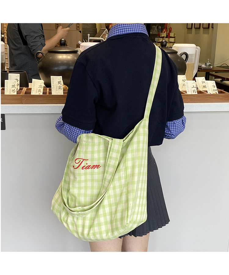 ins风字母格纹大容量托特包女2025新款度假风单肩斜挎包购物包详情21