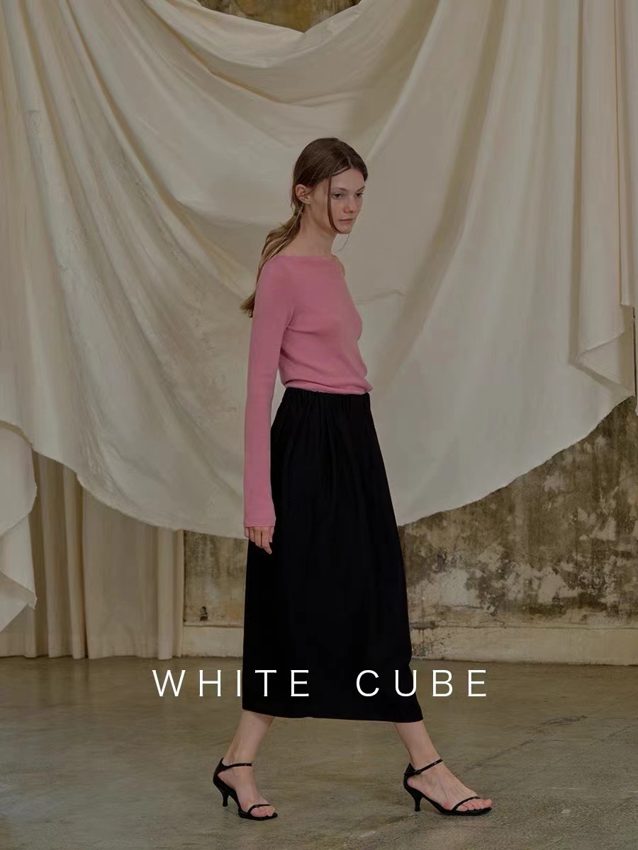 2024春夏羊毛打底针织衫无缝一体一字领高级感露肩桑蚕丝针织衫女详情6