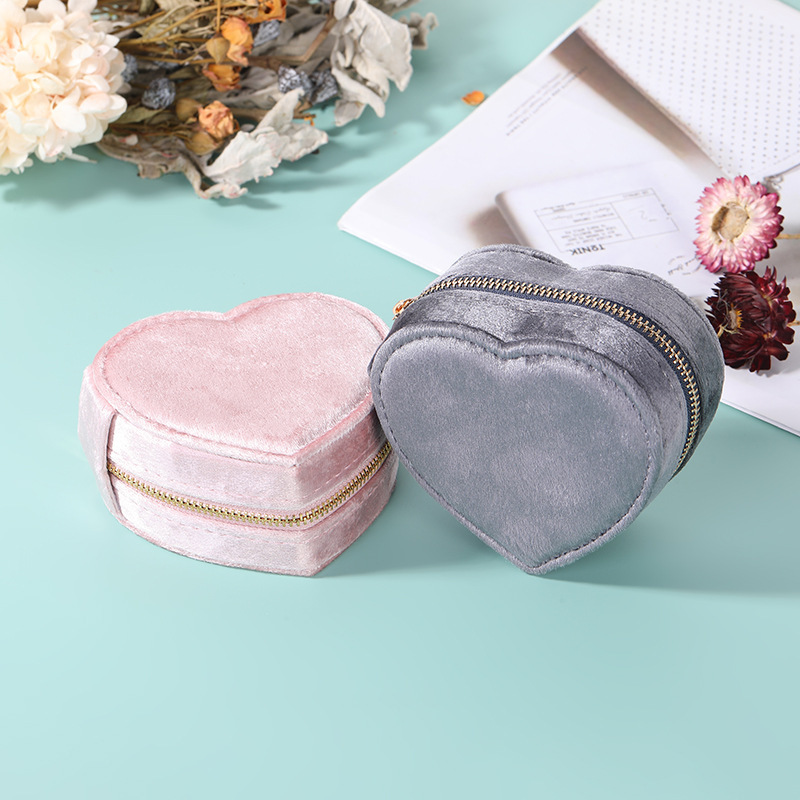 Wholesale of new portable velvet jewelry boxes, travel jewelry, rings, necklaces, stud earrings, and accessory storage boxes pic 12
