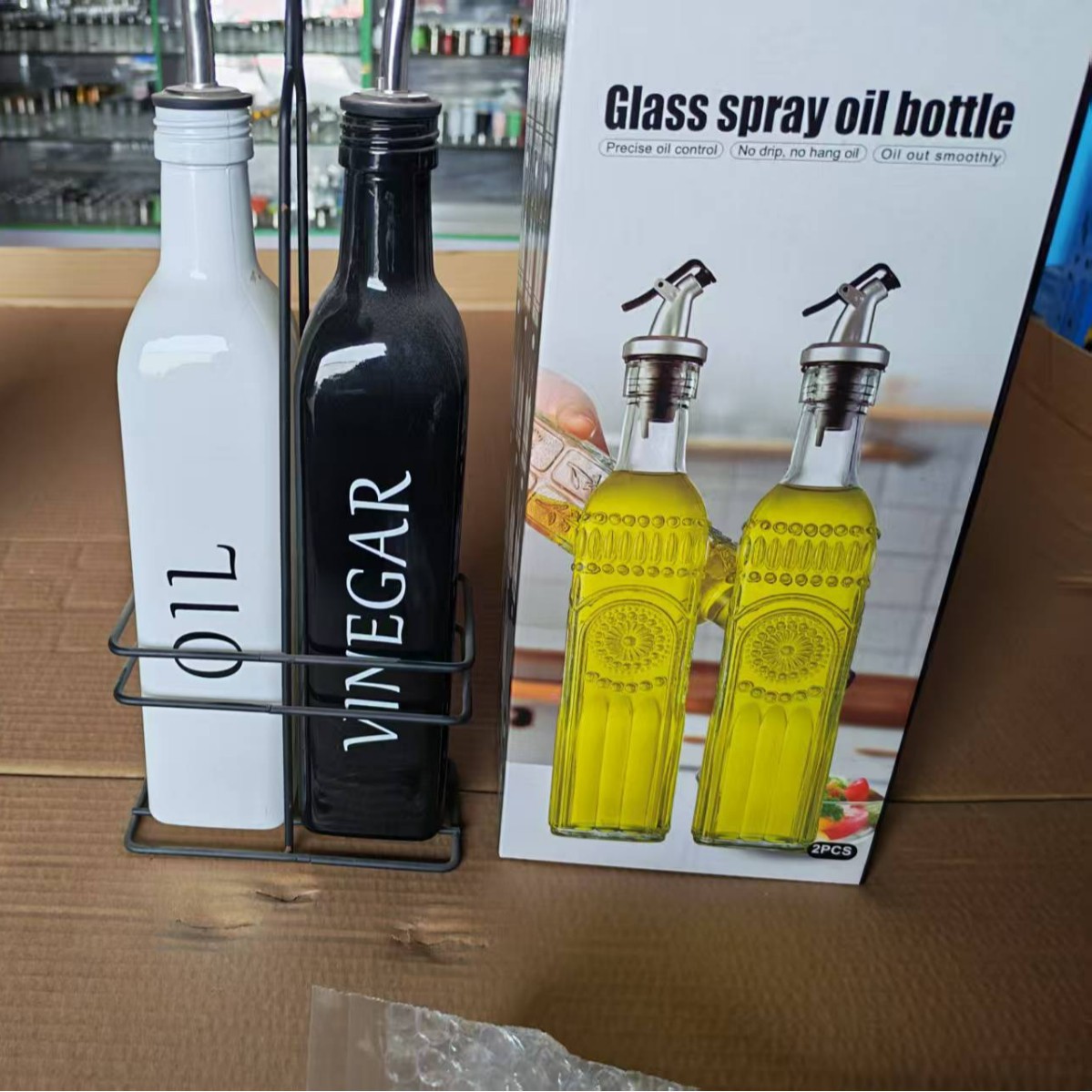 方形玻璃油瓶防漏大号厨房醋壶酱油瓶醋瓶料酒瓶喷油瓶套装带铁架详情12