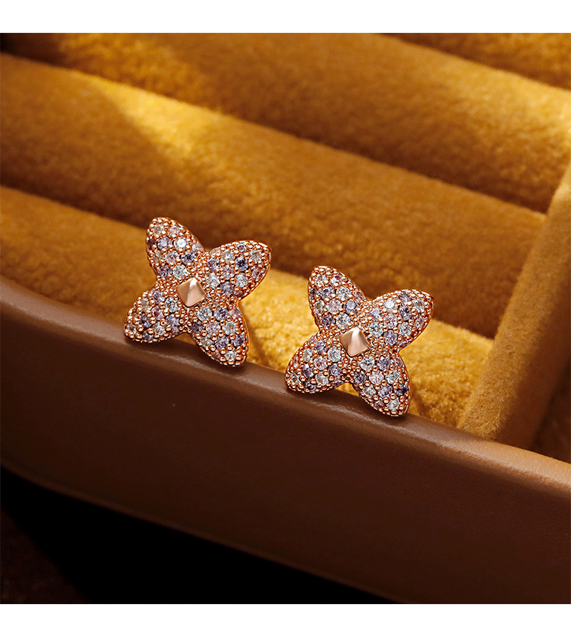 Hyacinth925 agujas de plata atmosférico premium sense ligeros pendientes de lujo de alta calidad circonitas micro incrustaciones triples flores de cuatro hojas pendientes mujer pic 5