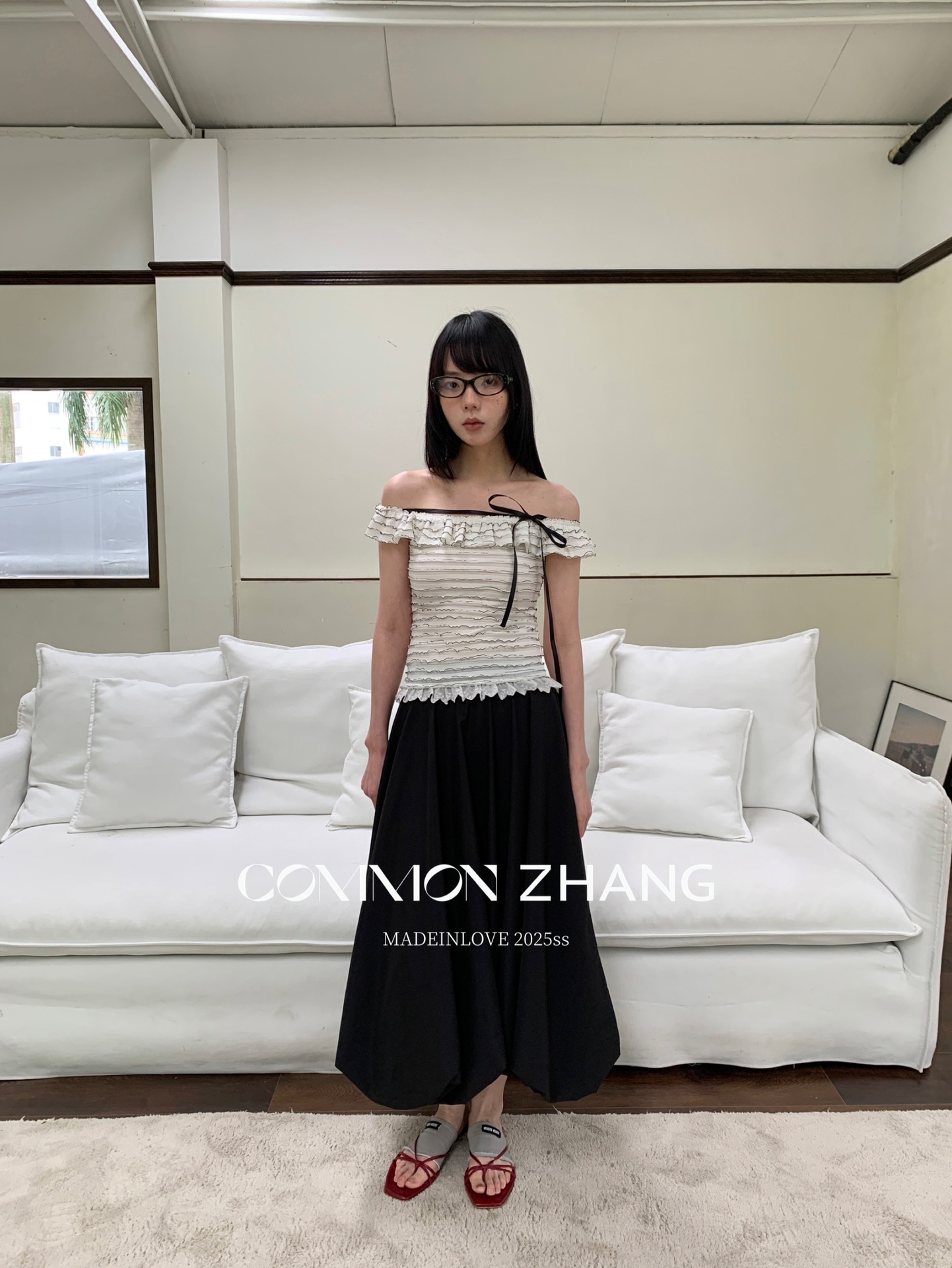 CZ ZHANG Summer French lace one-shoulder off-the-shoulder, contrasting color striped waist-cinching slim shirt B23795 pic 9