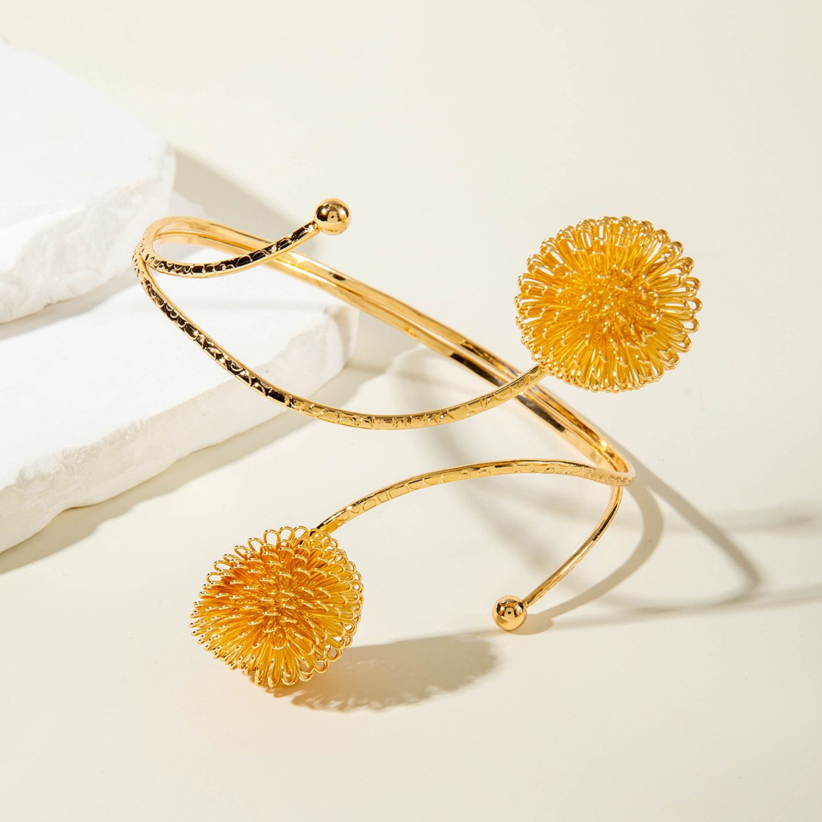 亚马逊跨境个性冷淡风海星手臂镯线条计感蝴蝶环形开口臂镯女详情53