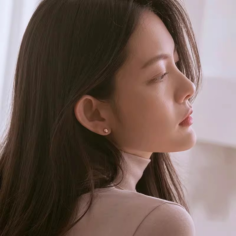 养耳洞钛钢镀18K真金迷你小金豆耳钉女简约日常圆珠耳饰品不褪色详情3