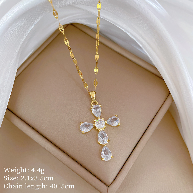 【钛钢】铜微镶爱心时尚轻奢气质华丽满钻项链女百搭锁骨链钛钢详情5