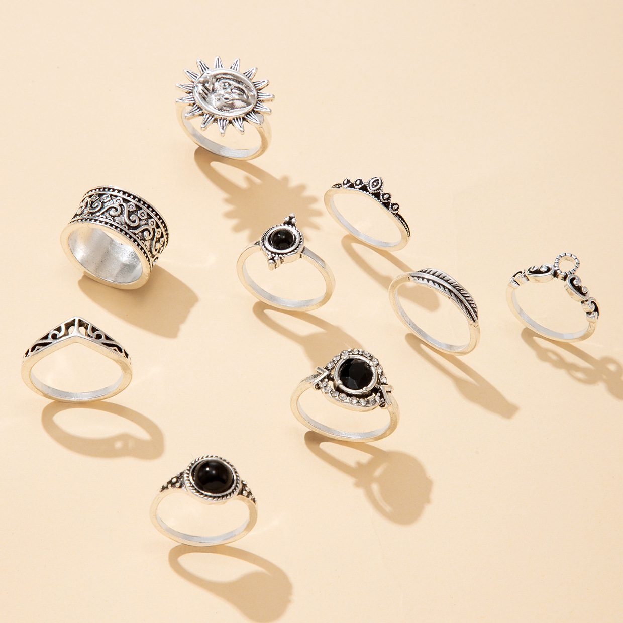 跨境时尚首饰 复古雕花太阳羽毛十字架黑色宝石戒指多件套装组合详情3