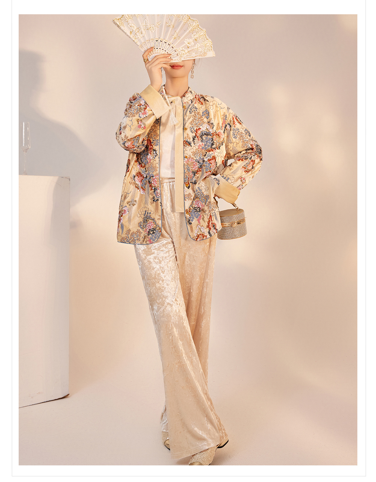 New Chinese-style top for women in the autumn and winter of 2025, featuring a heavy sequined embroidery design on cotton-padded jackets pic 10