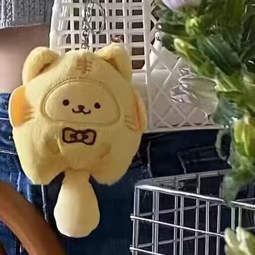 Wholesale of popular and trendy cute plush toys, student backpacks, bag hangers, plush pendants, keychains and other accessories pic 1