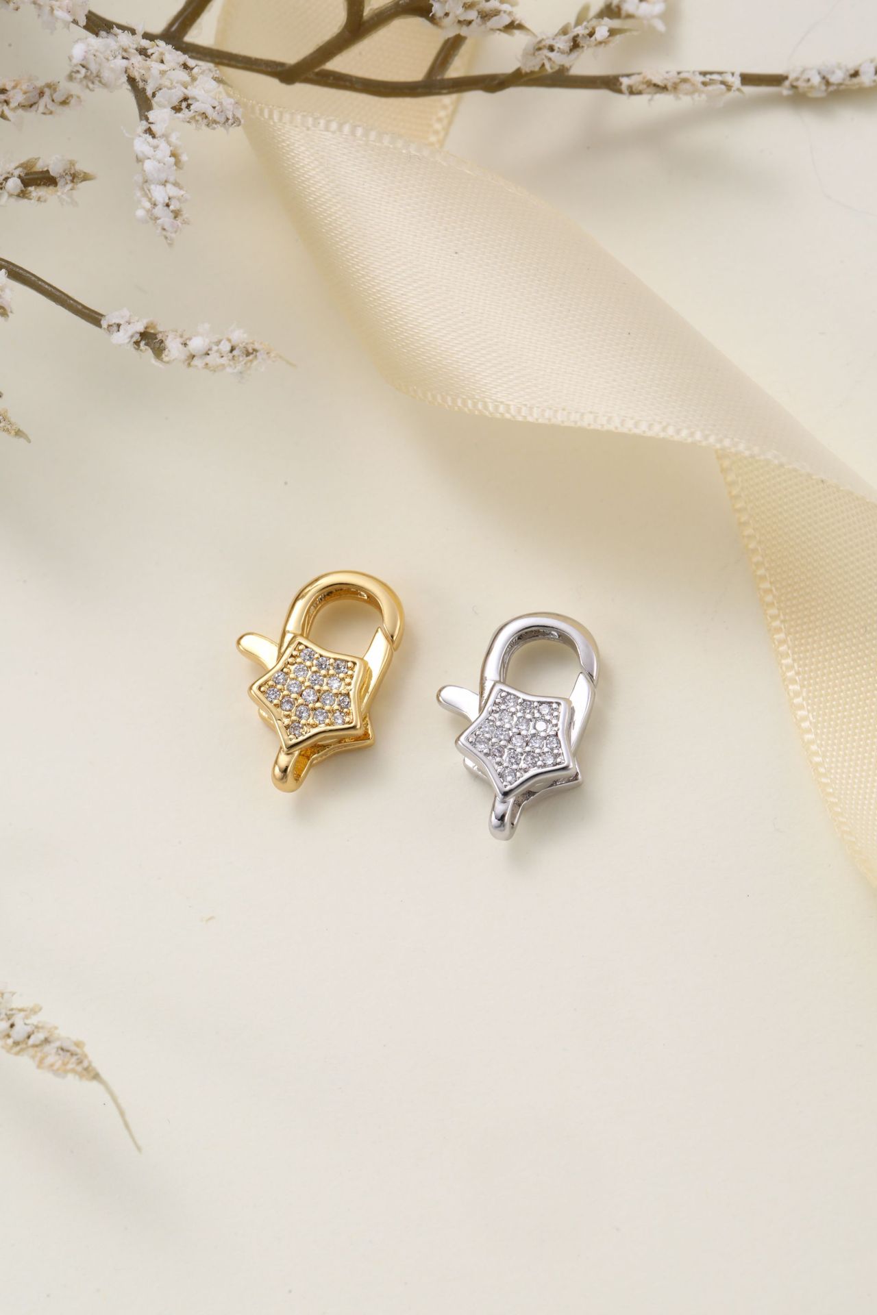 High-quality diamond-encrusted, high-grade brass cast special-shaped lobster pendant, necklace pendant, clothing pendant, 18K color retention pic 18