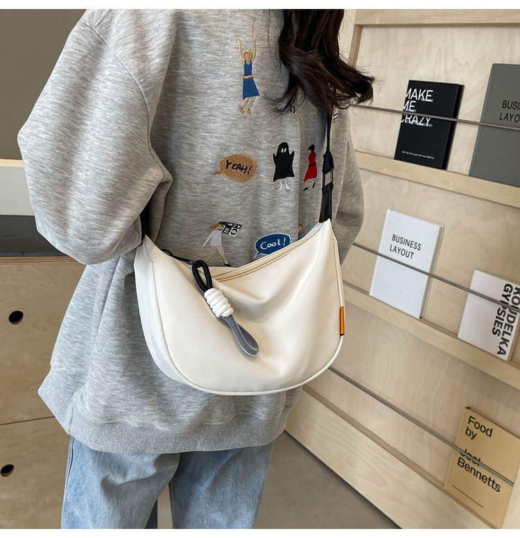 Casual nylon fabric bag for women, 2024 new trendy Korean style crossbody dumpling bag, versatile large-capacity canvas single-shoulder bag pic 18