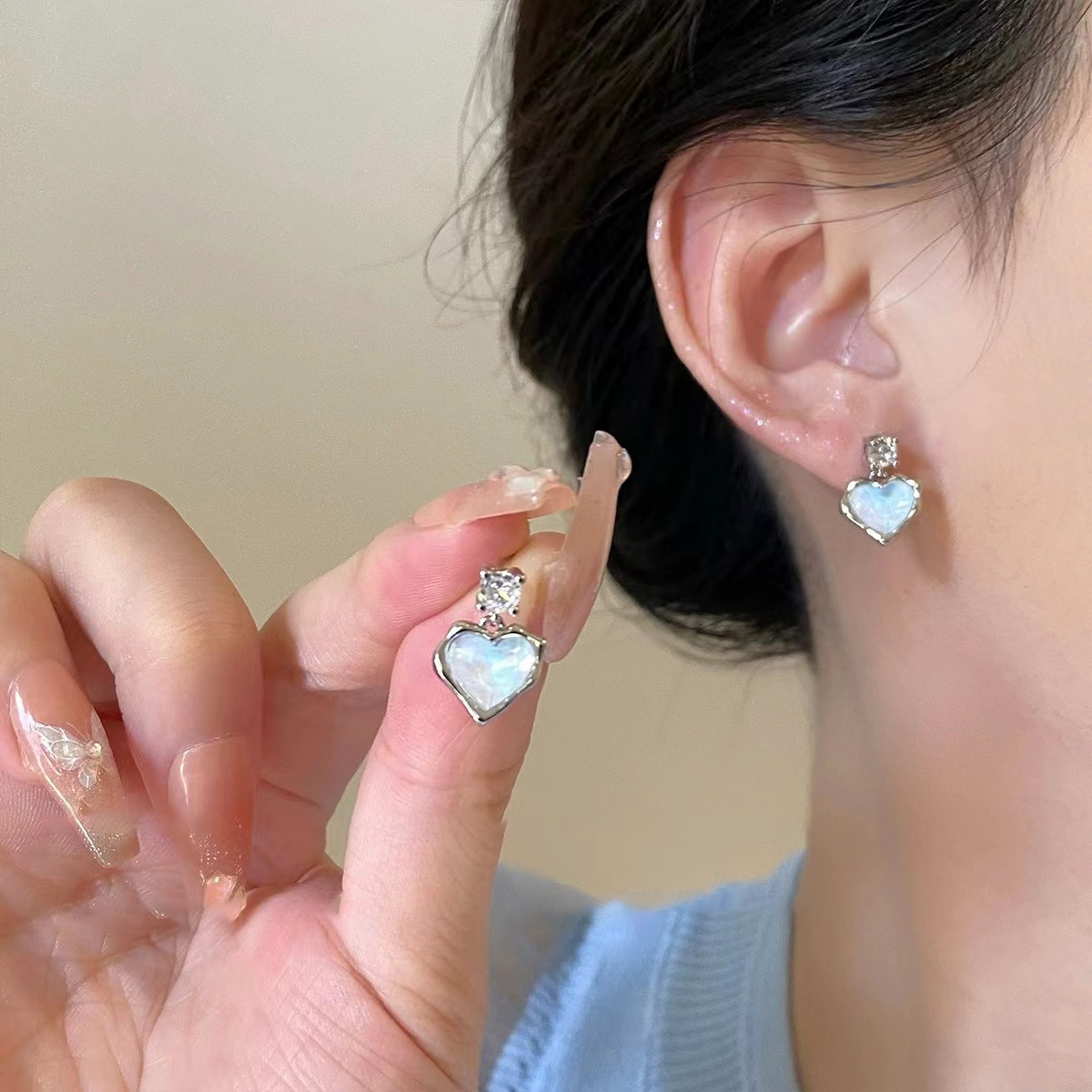 High-end bow, niche and light luxury tassel earrings, feminine charm, 2025 Spring/Summer collection, best-selling alloy earrings pic 14