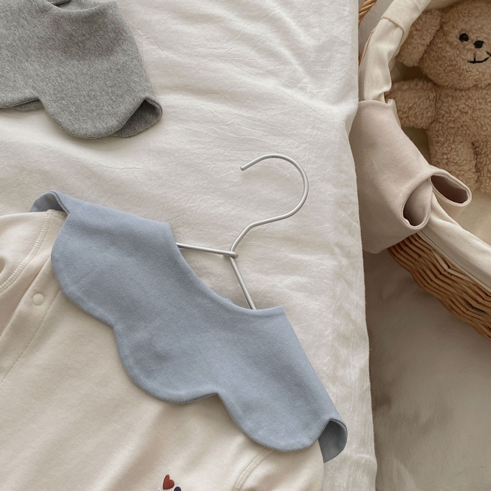 婴儿口水巾宝宝纯棉A类花瓣围兜纯色加厚双面口水巾秋冬1-3岁详情26