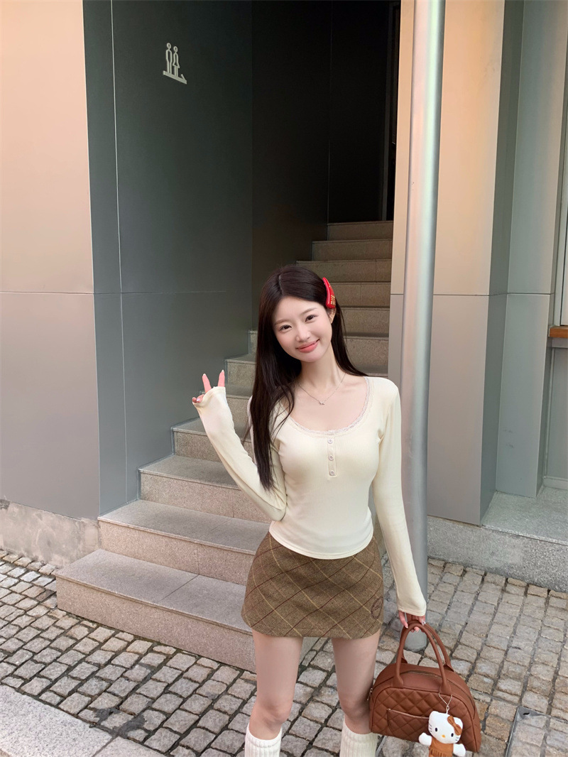 韩版磨毛加绒加厚方领锁骨打底衫女秋冬新款保暖修身内搭长袖上衣详情15