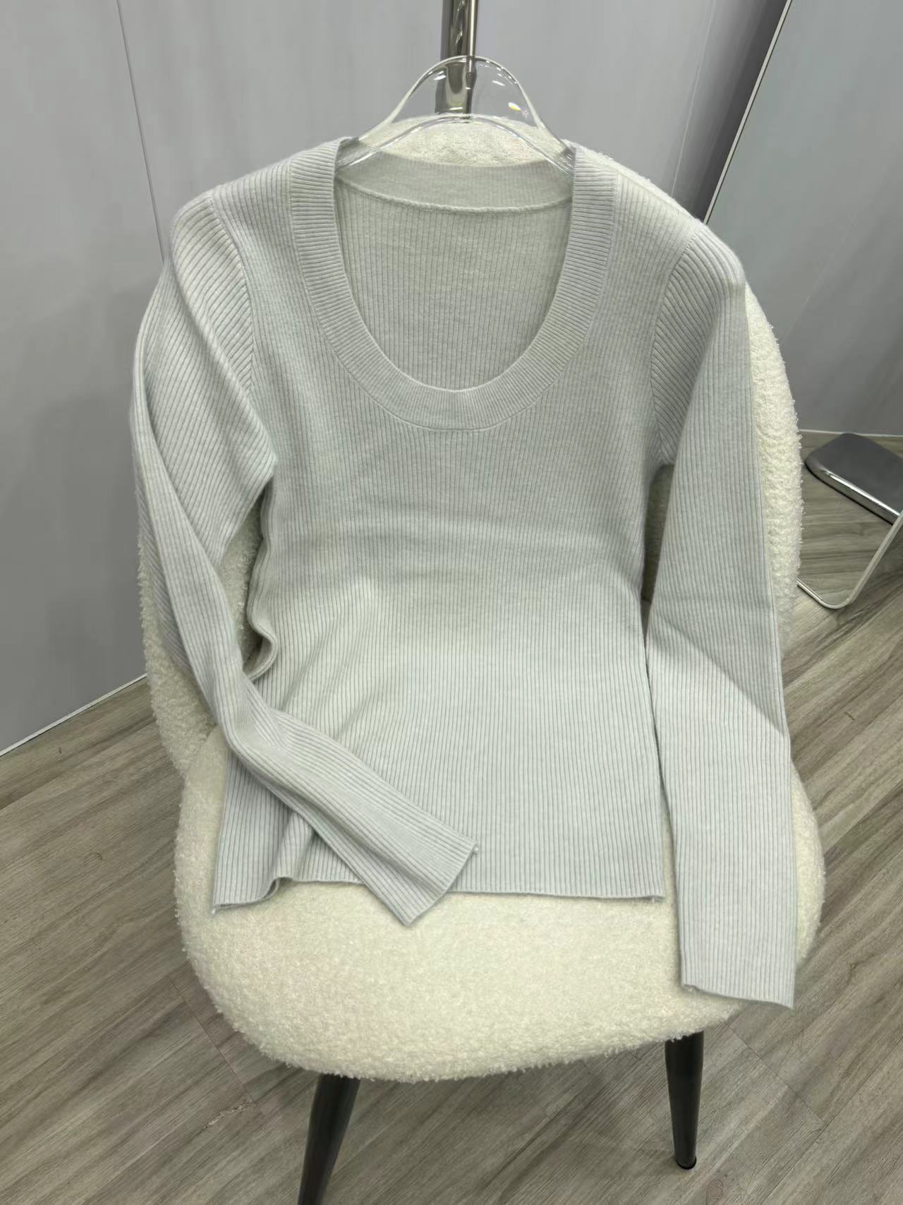 U领针织衫女韩国东大门露锁骨修身纯色安迪绒打底衫安迪绒长袖衫详情13