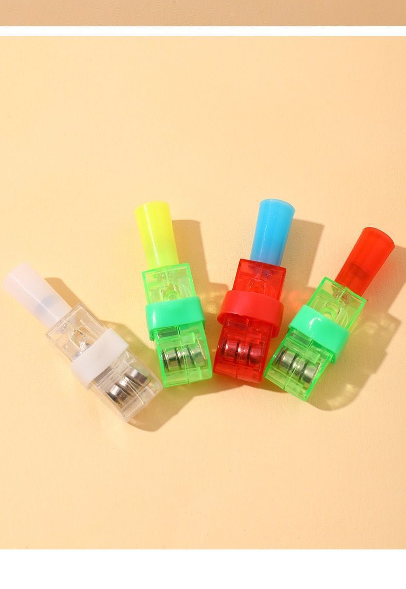 挪杂款手指投影灯儿童发光玩具男孩赛罗图案指尖手指灯投影手电筒详情12