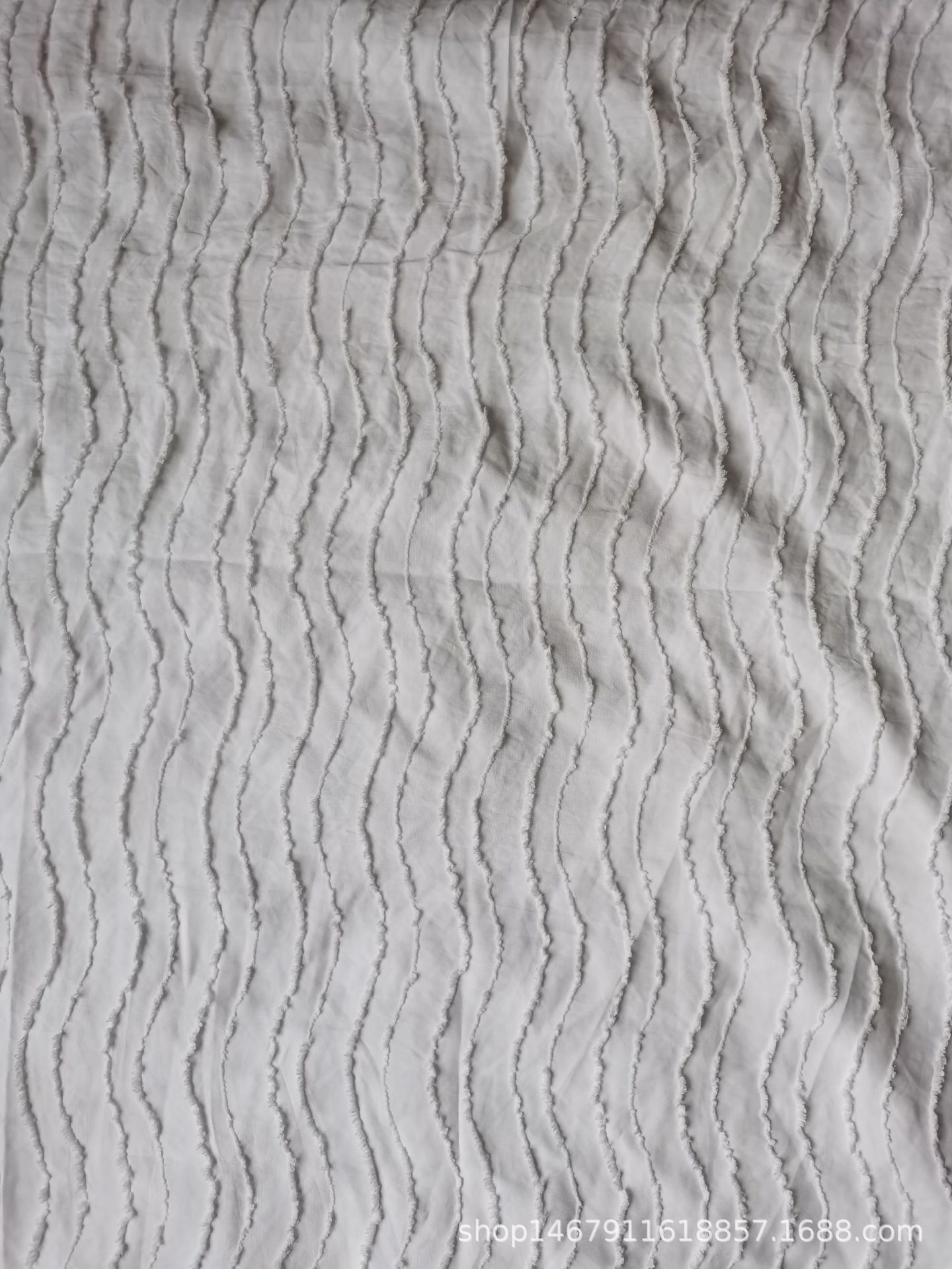 厂家直销大提花剪花面料剪花浴帘剪花家纺面料详情9