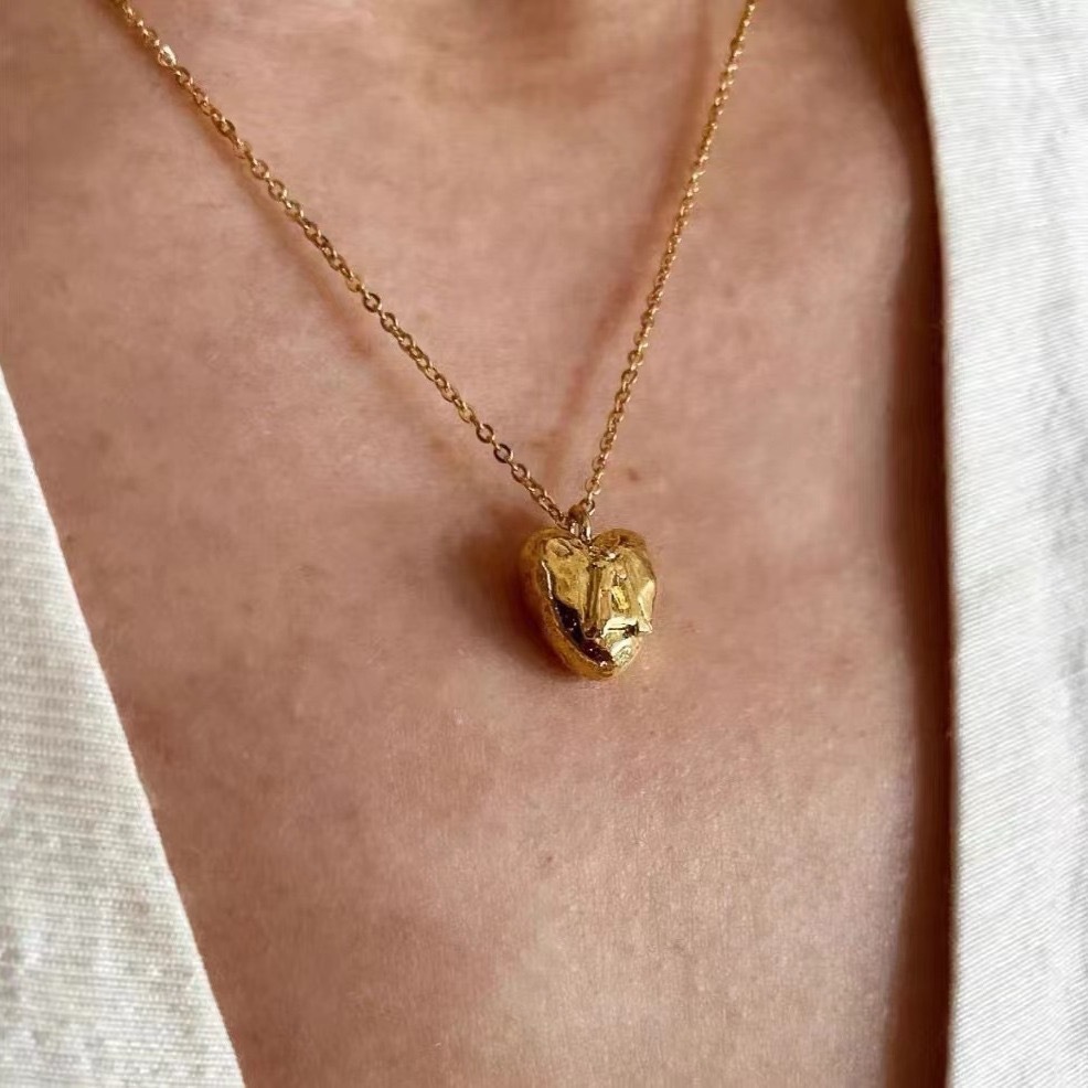 ins韩国小众捶打纹爱心项链女轻奢设计陨石珐琅小红心吊坠锁骨链详情3