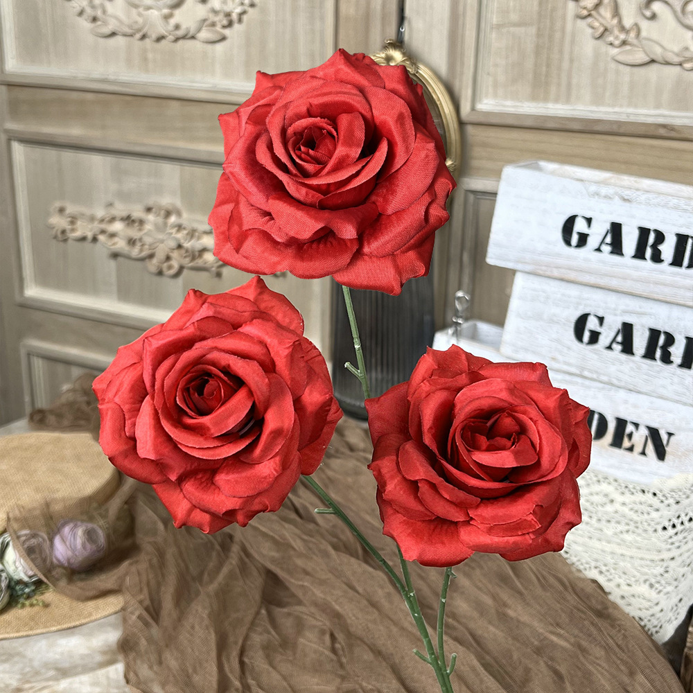 仿真钻石玫瑰假花人造花成品婚庆用花地排造景花高级感客厅插花束详情16