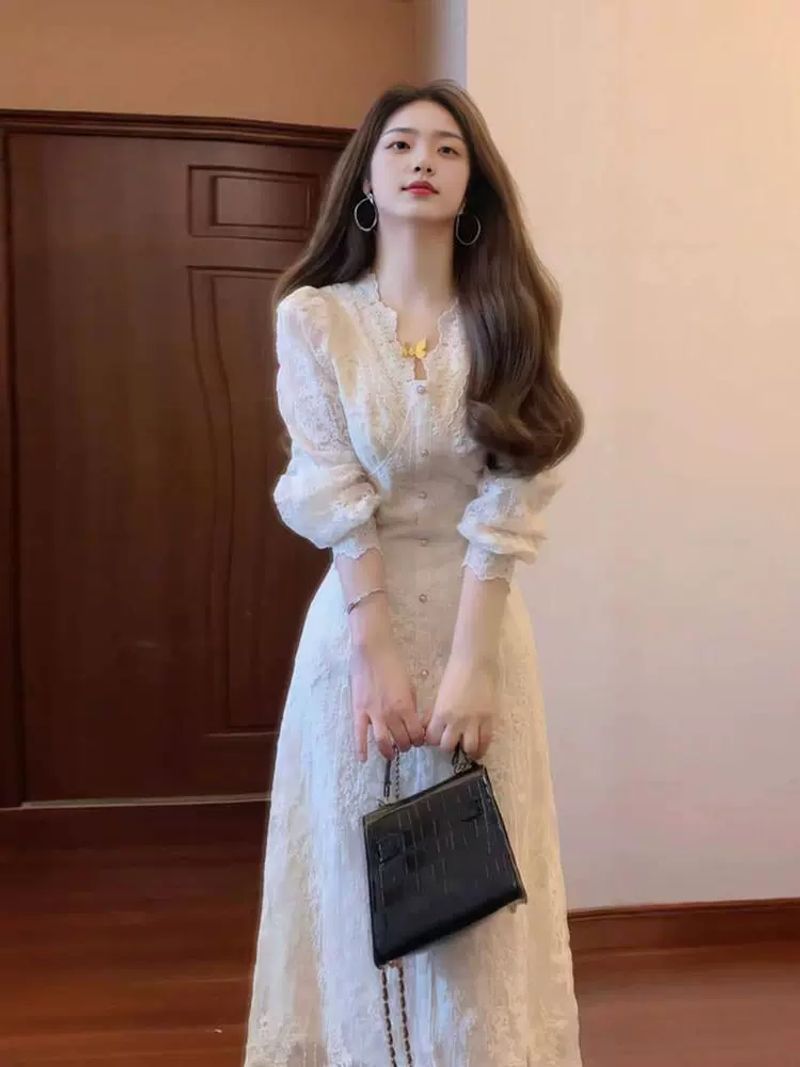 加绒打底穿法式气质名媛领长袖连衣裙2025秋季蕾丝绝美收腰字长裙详情7