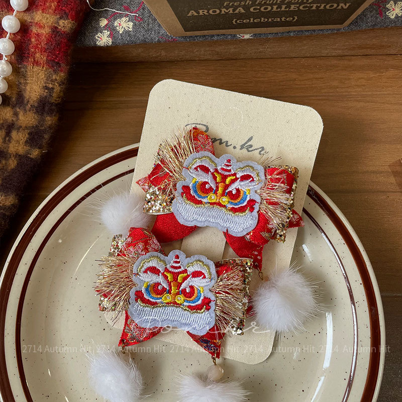 新款韩版红色系甜美蝴蝶结新年款发夹儿童布艺手工侧边碎发刘海夹pom.kr国潮醒狮龙纹红金发夹流苏珍珠装饰喜庆中式少女发饰详情9