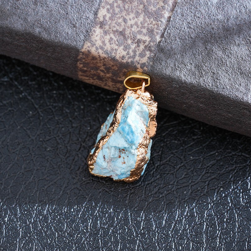 欧美跨境紫晶水晶吊坠项链天然水晶不规则水晶吊坠粉水晶镀金包边详情15