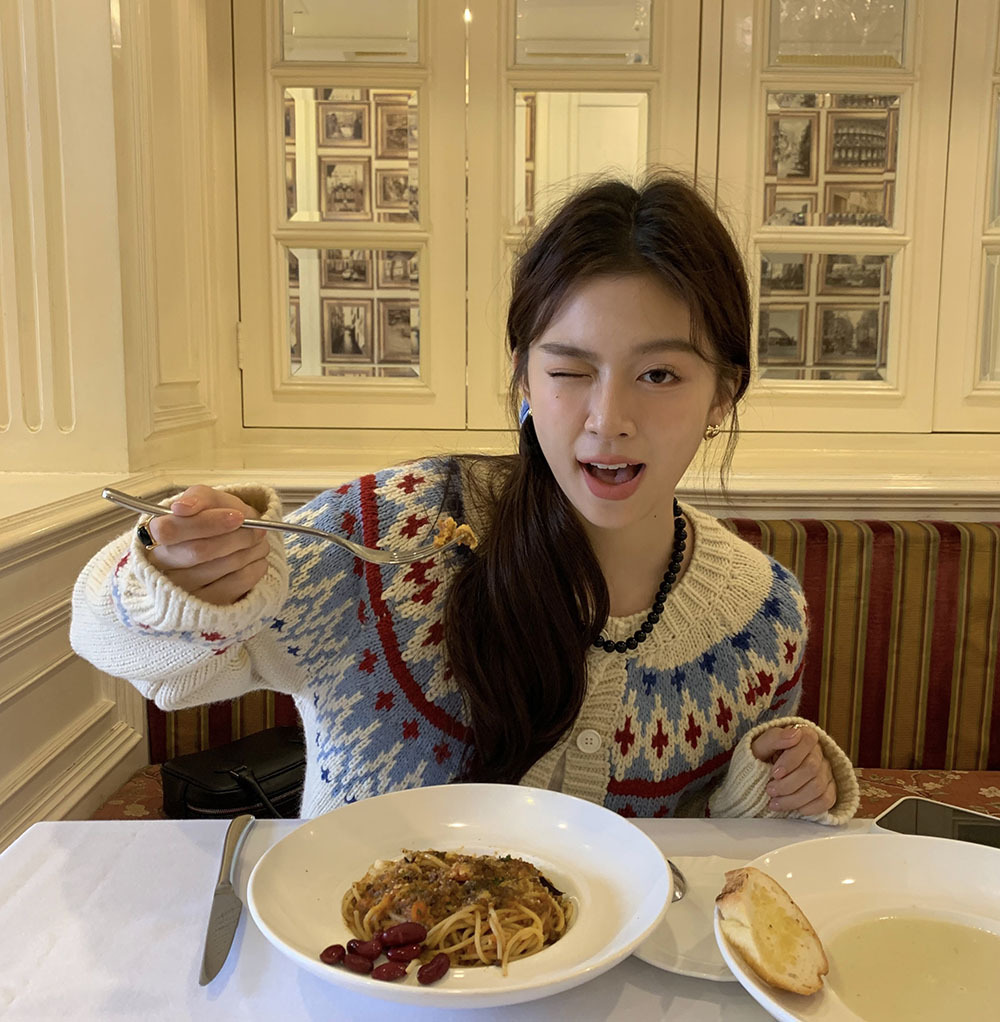 费尔岛复古美式少女撞色波普提花单排扣针织开衫厚实保暖毛衣外套详情58
