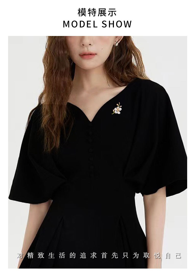 Forest-themed elegant freshwater pearl flower brooch, a niche design of light luxury floral pins, a new ultra-ethereal brooch pic 5