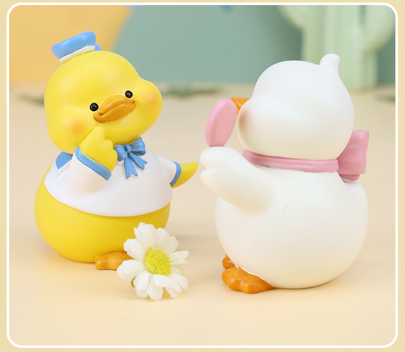 momo鸭盲盒公仔创意潮玩网红可爱卡通小鸭树脂桌面小摆件生日礼物详情7