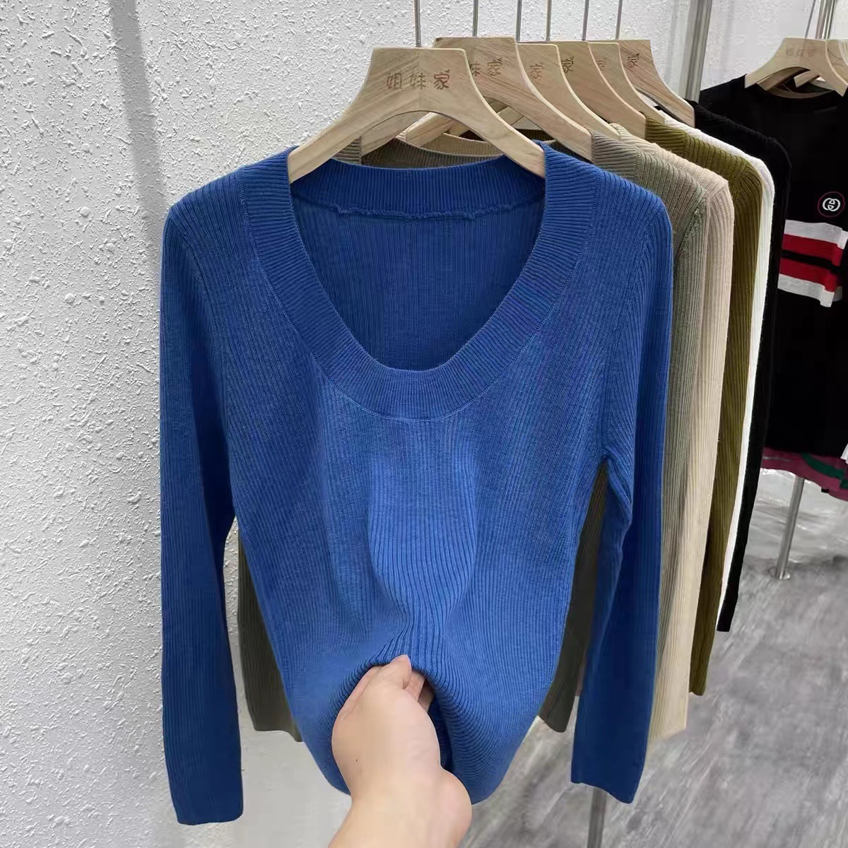 U领针织衫女韩国东大门露锁骨修身纯色安迪绒打底衫安迪绒长袖衫详情28