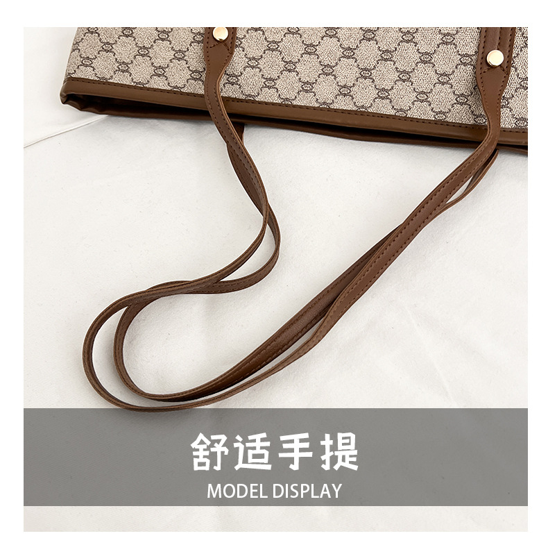 A simple and fashionable large-capacity bag for women in 2025, a trendy six-year tote bag for women, a large-capacity single-shoulder bag for commuting pic 7