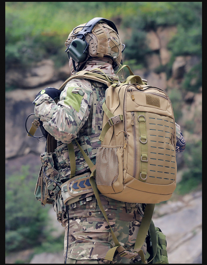跨境工厂户外多功能战术防水背包特战应急徒步旅行登山迷彩双肩详情21