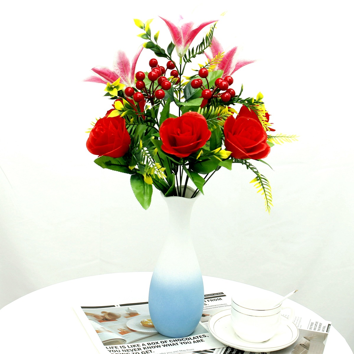 跨境仿真玫瑰花婚庆百合发财果冬青果12头仙桃玫仿真绢花家居花艺详情4