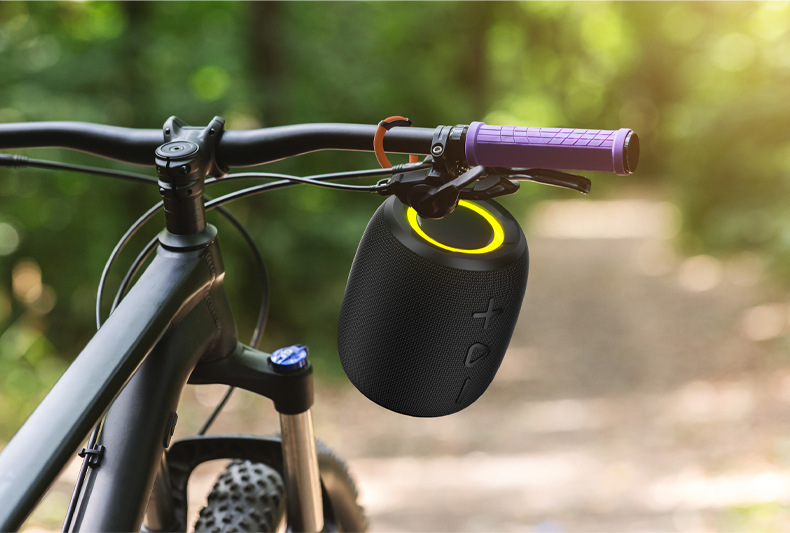 Wireless Bluetooth speaker, outdoor atmosphere, portable, colorful, waterproof sports Bluetooth small speaker, subwoofer fabric pic 23