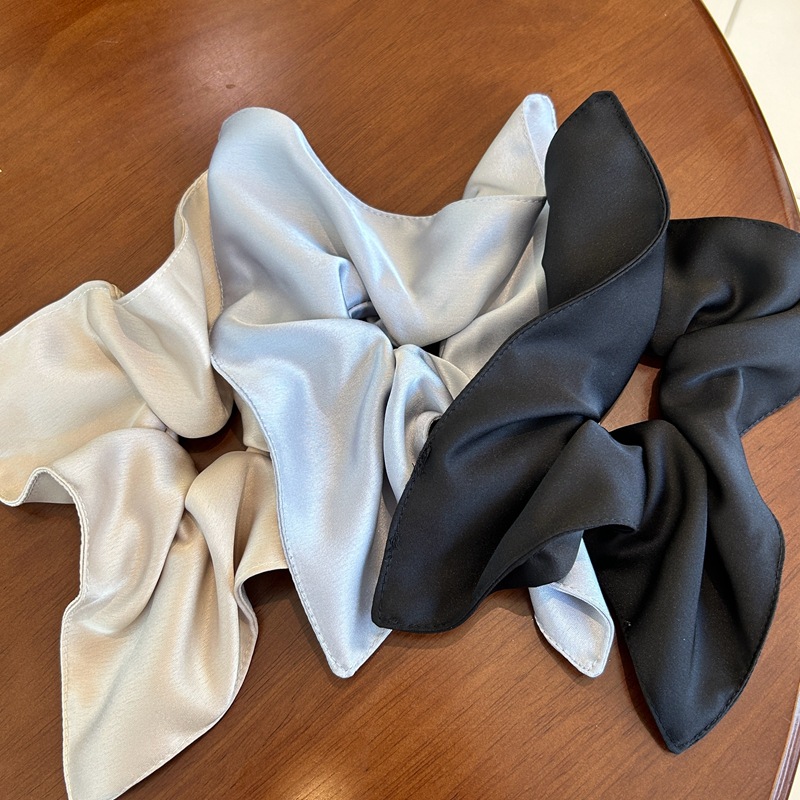 Korean smooth satin square scarf, large hair band, retro and simple style, laid-back and elegant, flower-shaped headband, headwear for women pic 10