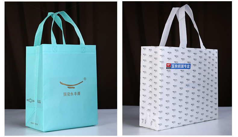 Customized eco-friendly non-woven fabric bags for clothing stores, thickened non-woven fabric handbags with film coating and logo printing pic 3