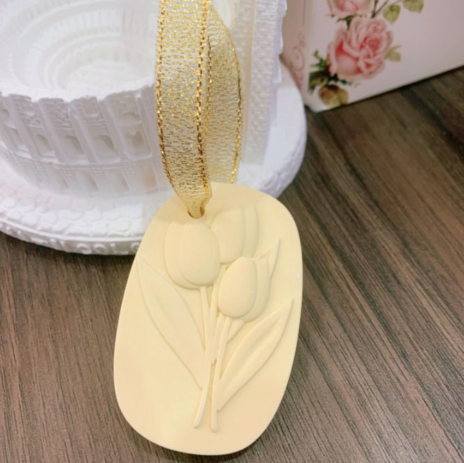 Cross-border car gypsum scented relief sheet hanging piece, diffuser stone, air fresher wardrobe scented hanging piece, one-piece consignment pic 11