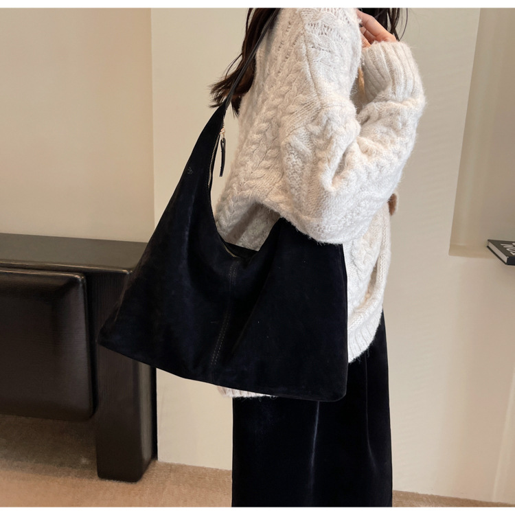 Retro matte tote bag, autumn and winter bag, commuter underarm bag, large-capacity single-shoulder tote bag, simple single-shoulder bag for women pic 50