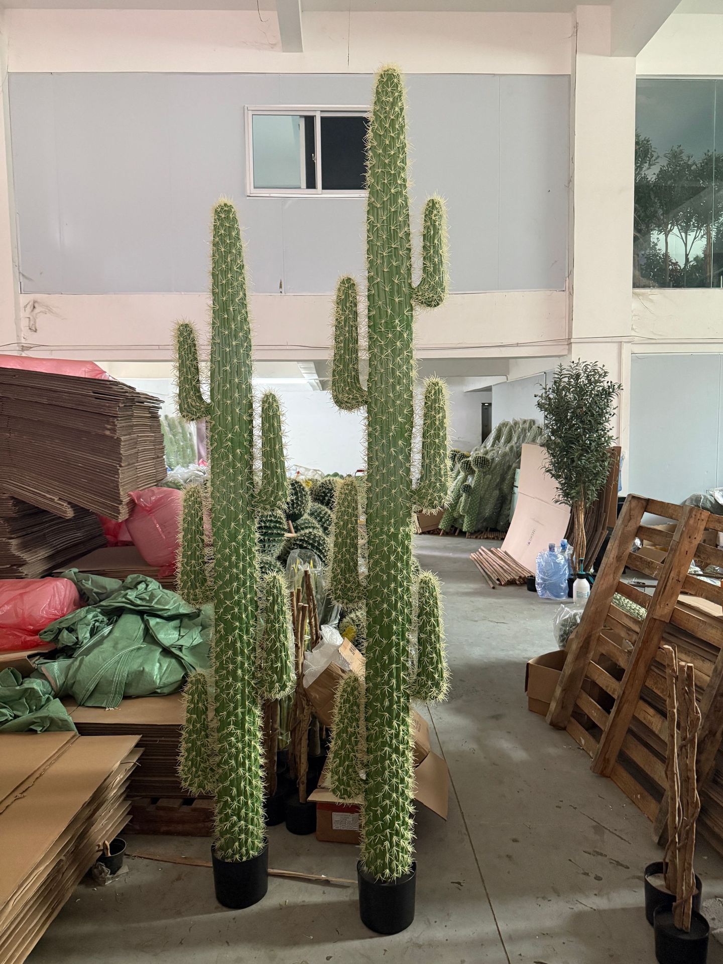Fuente de suministro transfronterizo de fábrica de alta simulación cactus failing man columna resistente a la caída libre de mantenimiento decoración interior y exterior pic 16