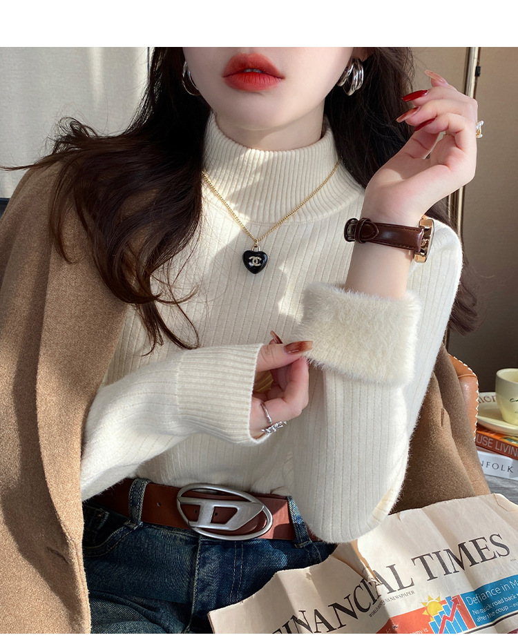 For women in winter, add a thick one-piece fleece jacket. For autumn and winter, pair it with a semi-high neck knitted base layer and a white warm top pic 15