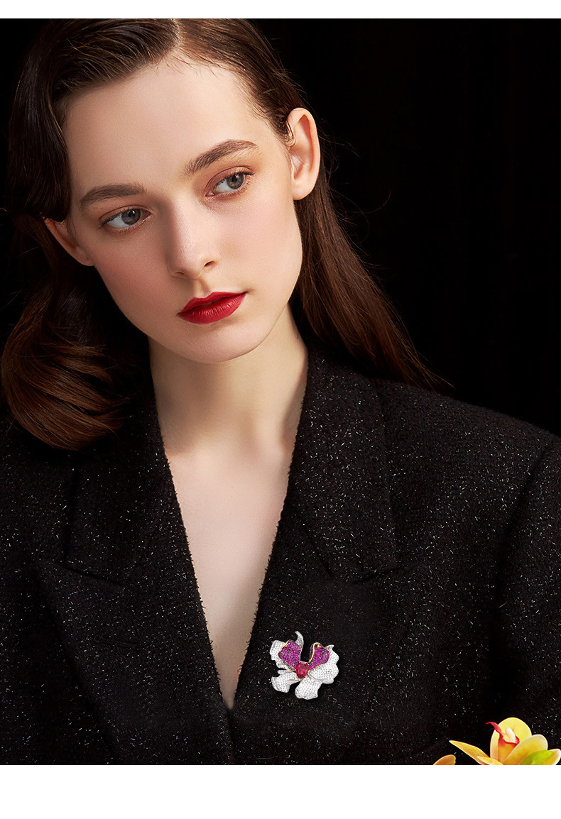 法式复古三色红刚玉浪漫重工蝴蝶胸针高端大气胸针女爆款配饰批发详情13