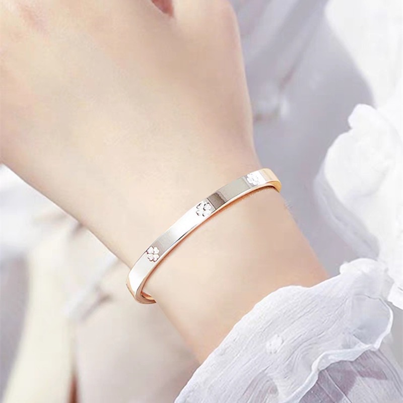 Douyin Live streaming white copper silver-plated four-leaf clover open bracelet solid adjustable bracelet, fresh and sweet pic 5
