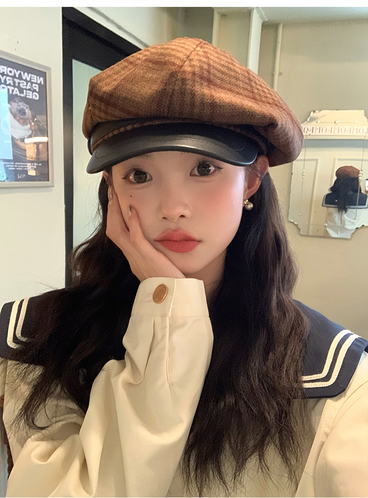 Cool and elegant checkered retro British octagonal newsboy hat for women 2024 new style face-enhancing small beret pic 2