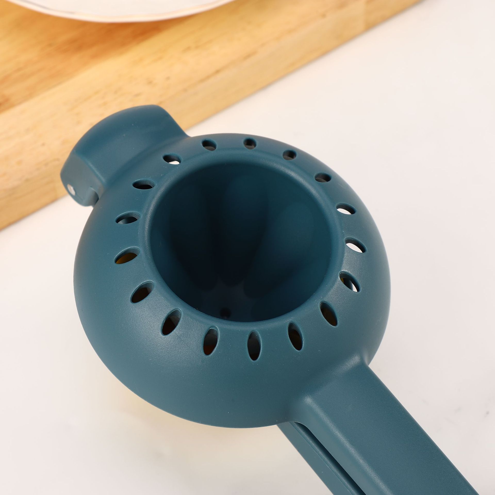 多功能旋转式榨汁机手动柠檬夹家用压汁器小型果汁机水果榨汁器详情13